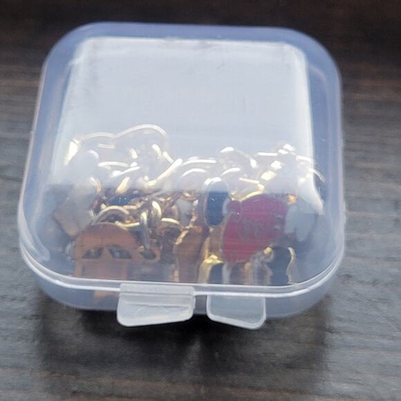 Jelly Belly Factory Charm Bracelet – Vintage Late '90s Gold Dangle | Y2K Jewelry - Picture 13 of 15